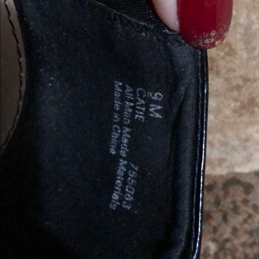 Heels - Picture 5 of 5
